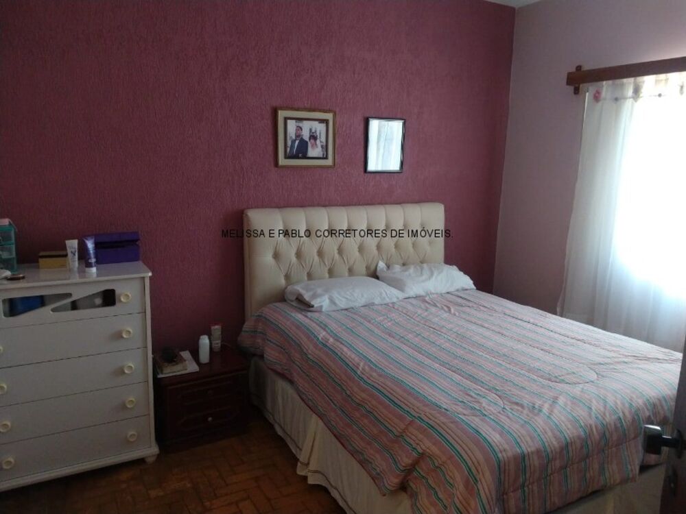 Casa, 5 quartos, 230 m² - Foto 1