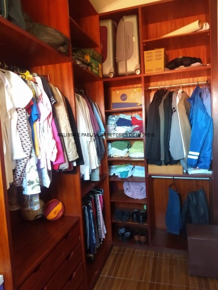 Casa, 5 quartos, 230 m² - Foto 2