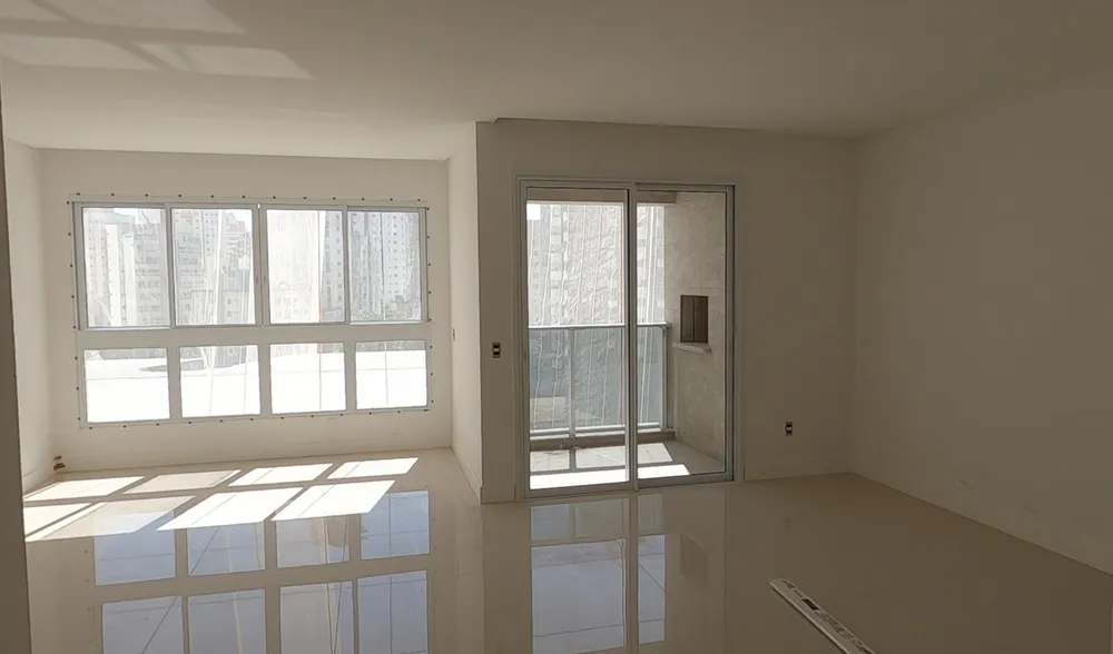 Apartamento, 3 quartos, 120 m² - Foto 2