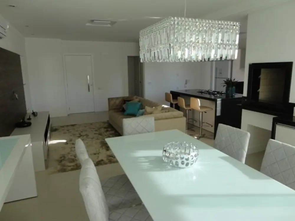 Apartamento, 3 quartos, 130 m² - Foto 1