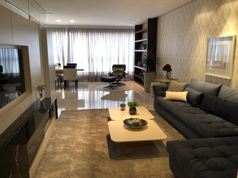 Apartamento, 3 quartos, 130 m² - Foto 1
