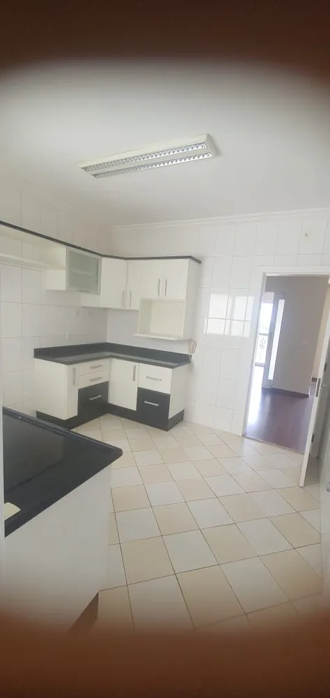 Apartamento, 3 quartos, 117 m² - Foto 2