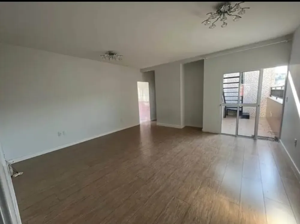 Casa, 3 quartos, 150 m² - Foto 1