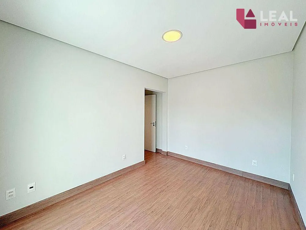 Apartamento, 3 quartos, 132 m² - Foto 5
