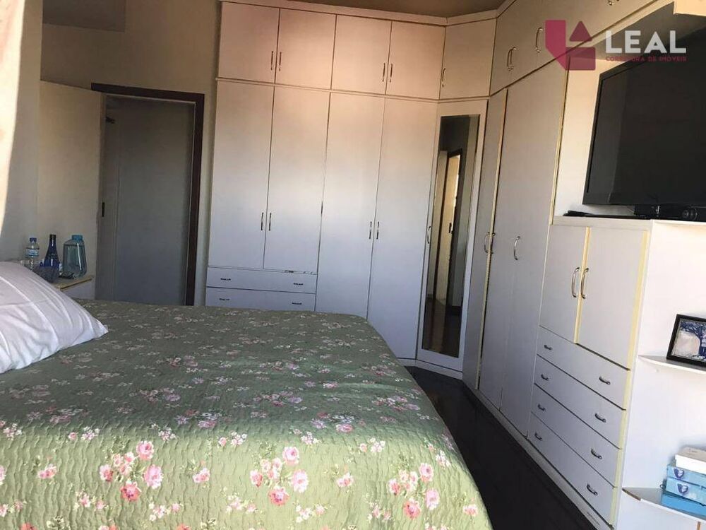 Casa, 4 quartos, 390 m² - Foto 5