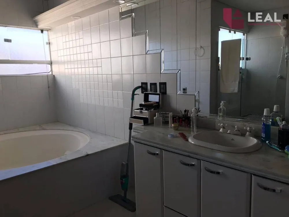 Casa, 4 quartos, 390 m² - Foto 12