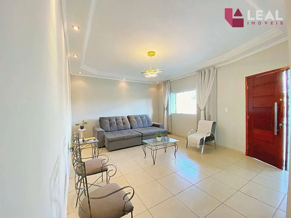 Casa, 3 quartos, 153 m² - Foto 2