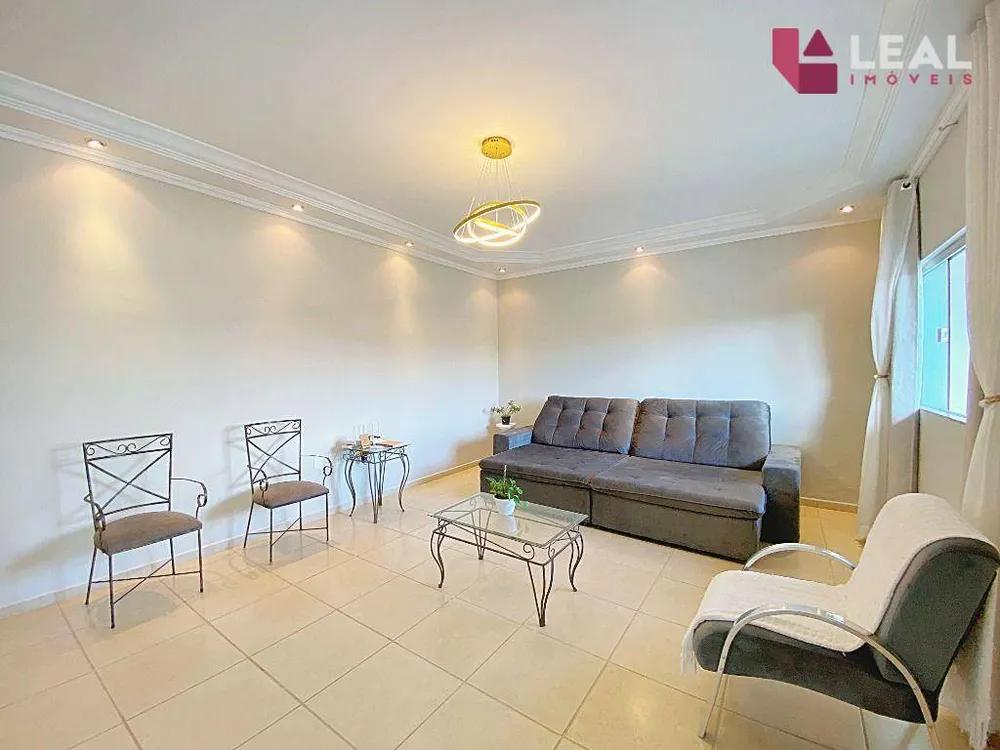 Casa, 3 quartos, 153 m² - Foto 1