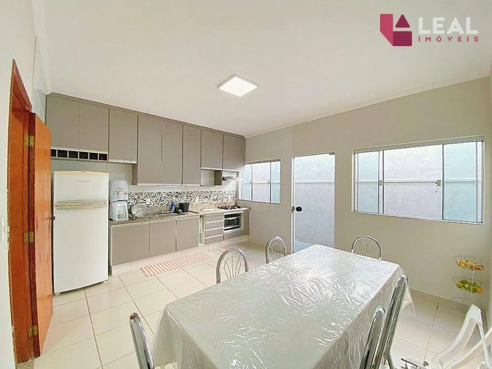 Casa, 3 quartos, 153 m² - Foto 4