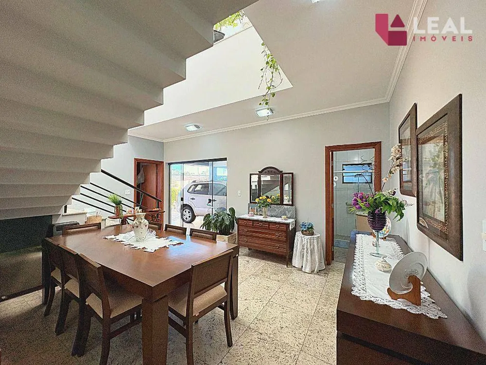 Casa, 4 quartos, 310 m² - Foto 5