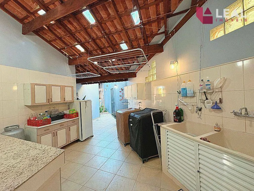 Casa, 4 quartos, 310 m² - Foto 9