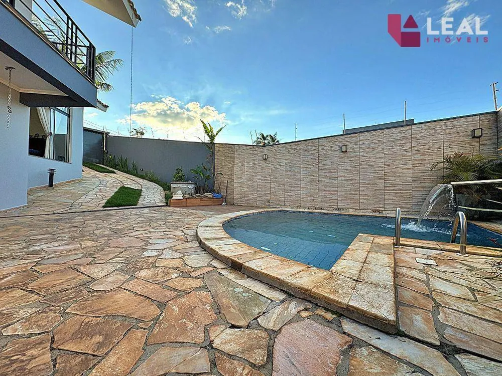 Casa, 4 quartos, 310 m² - Foto 11