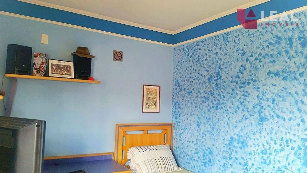 Casa, 3 quartos, 240 m² - Foto 13