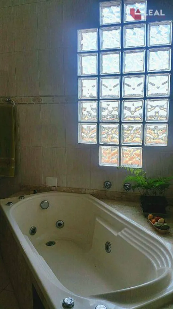 Casa, 3 quartos, 240 m² - Foto 18