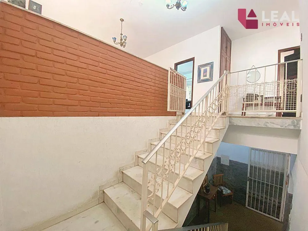 Casa, 3 quartos, 303 m² - Foto 1