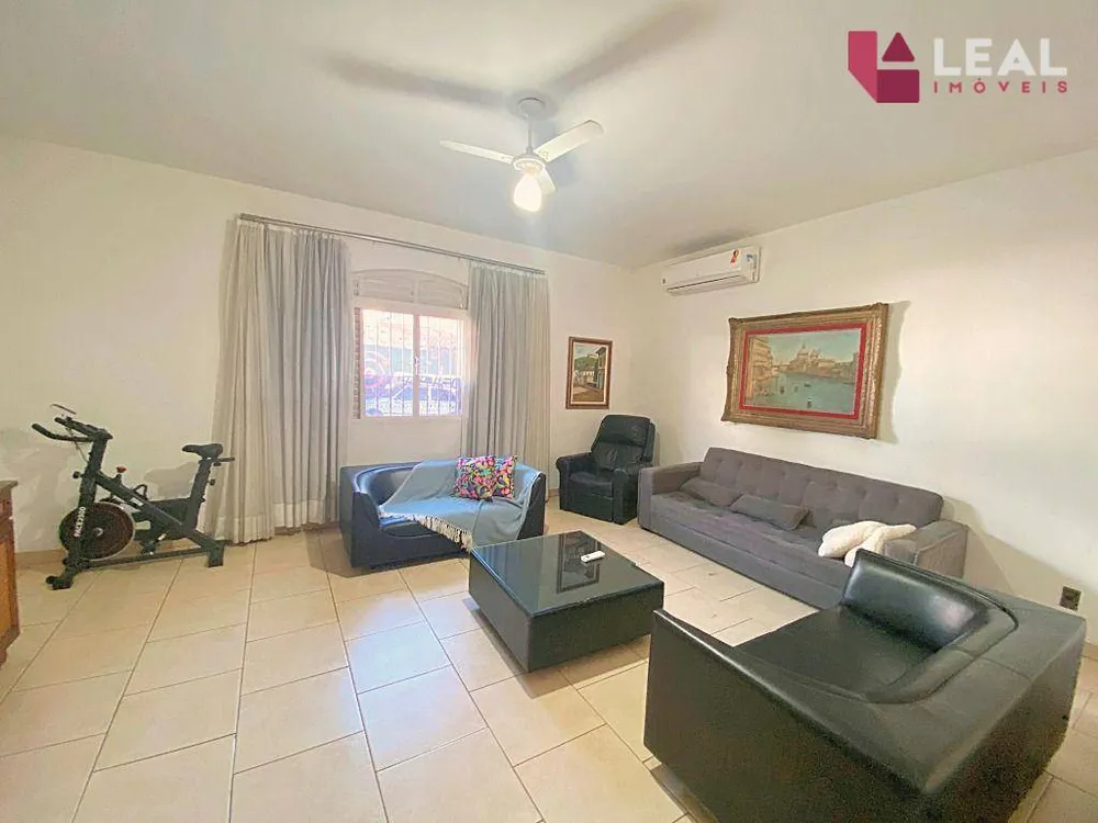 Casa, 3 quartos, 303 m² - Foto 4