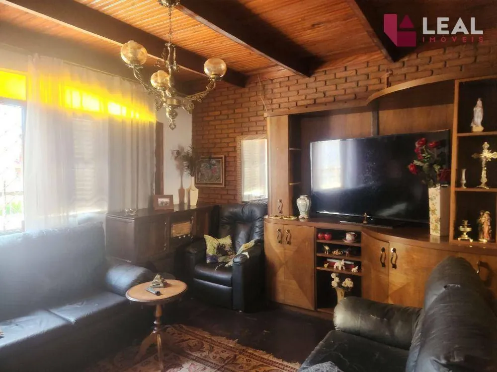 Casa, 3 quartos, 131 m² - Foto 1