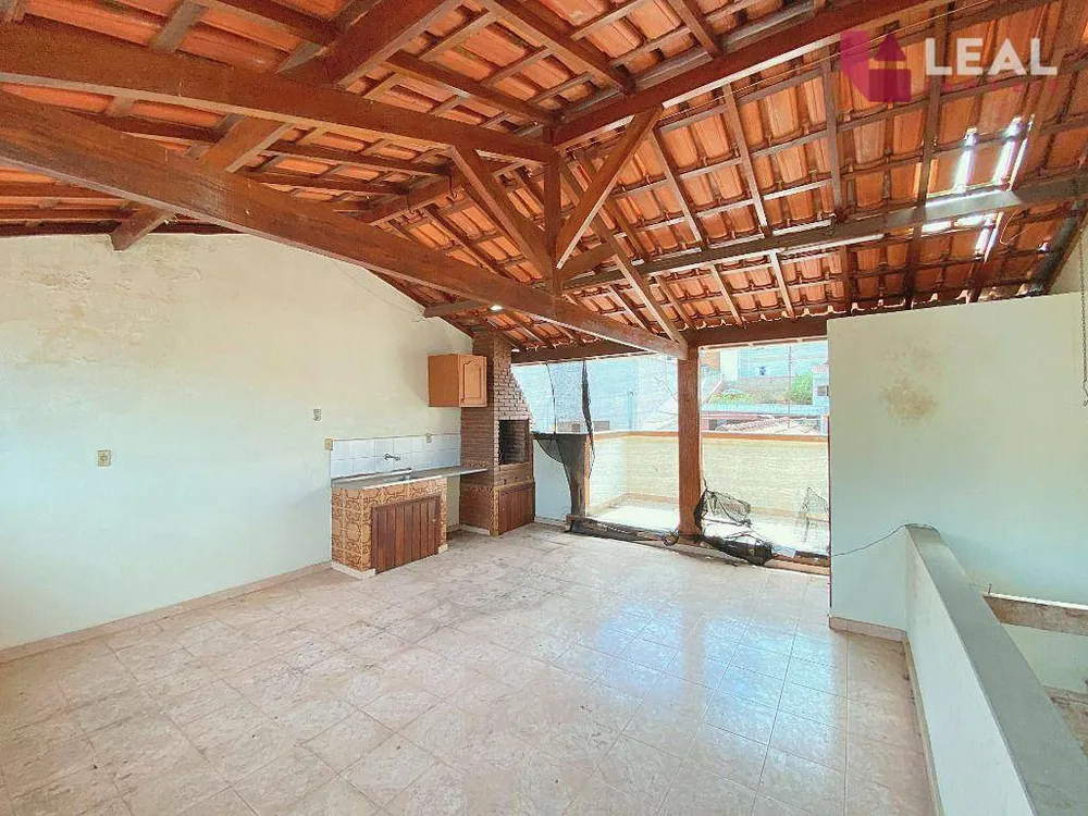Casa, 4 quartos, 240 m² - Foto 9