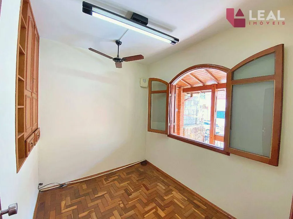 Casa, 4 quartos, 240 m² - Foto 2