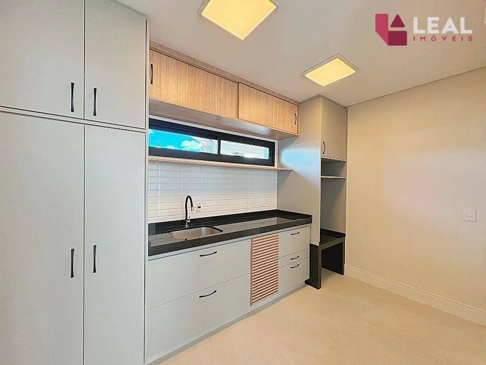 Casa, 3 quartos, 180 m² - Foto 2