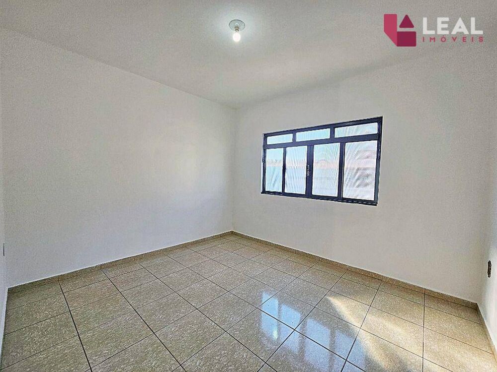 Apartamento para alugar com 4 quartos, 156m² - Foto 3