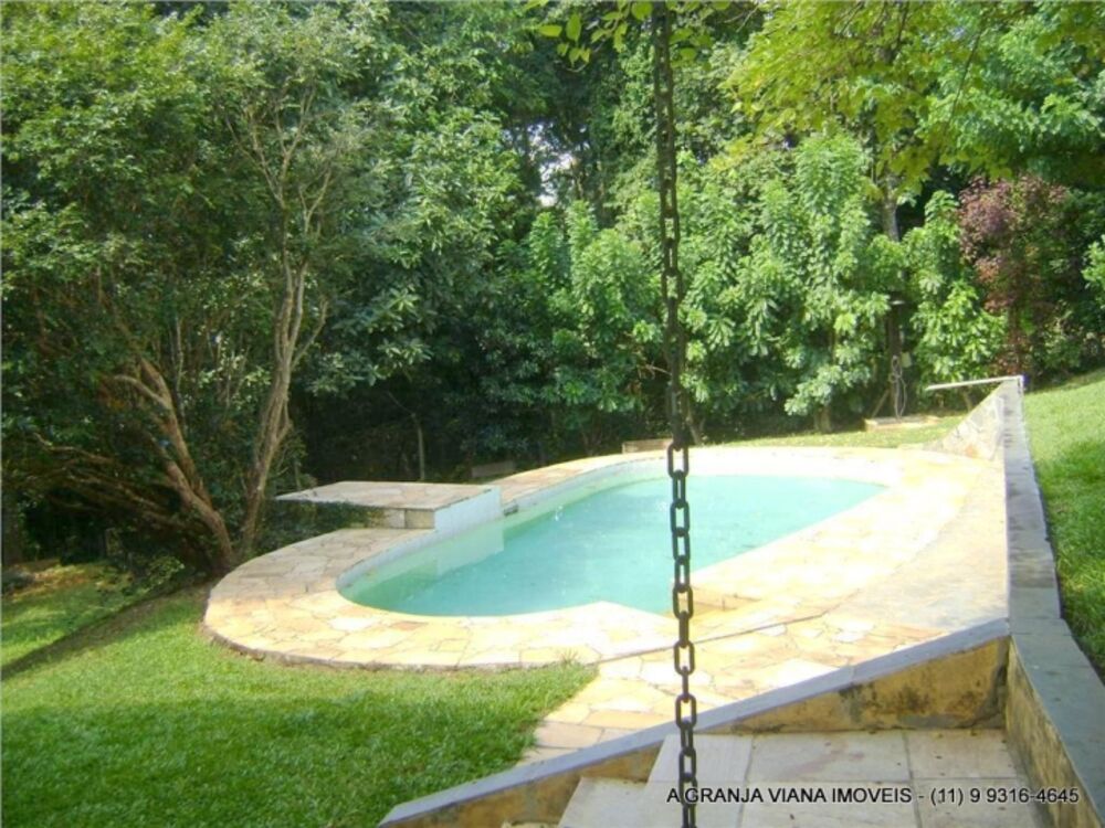 Casa à venda com 4 quartos, 500m² - Foto 1