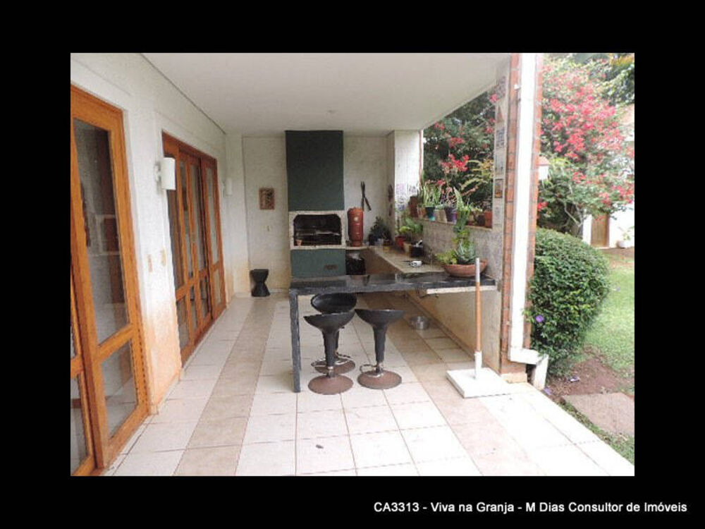 Casa de Condomínio à venda com 4 quartos, 460m² - Foto 2
