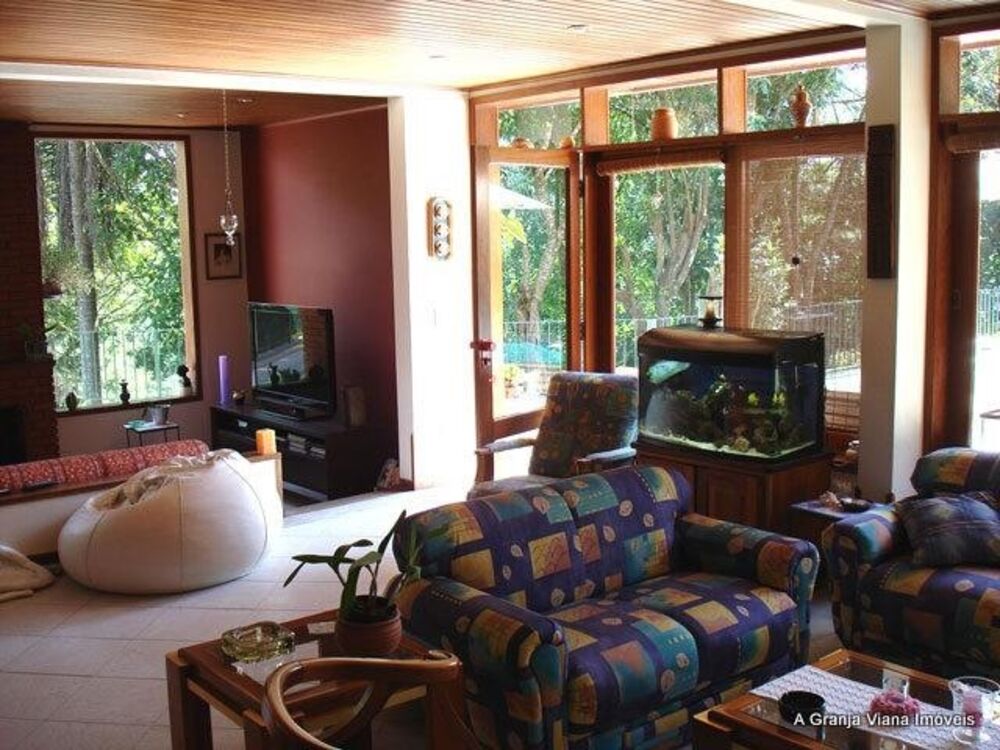 Casa à venda com 4 quartos, 400m² - Foto 2
