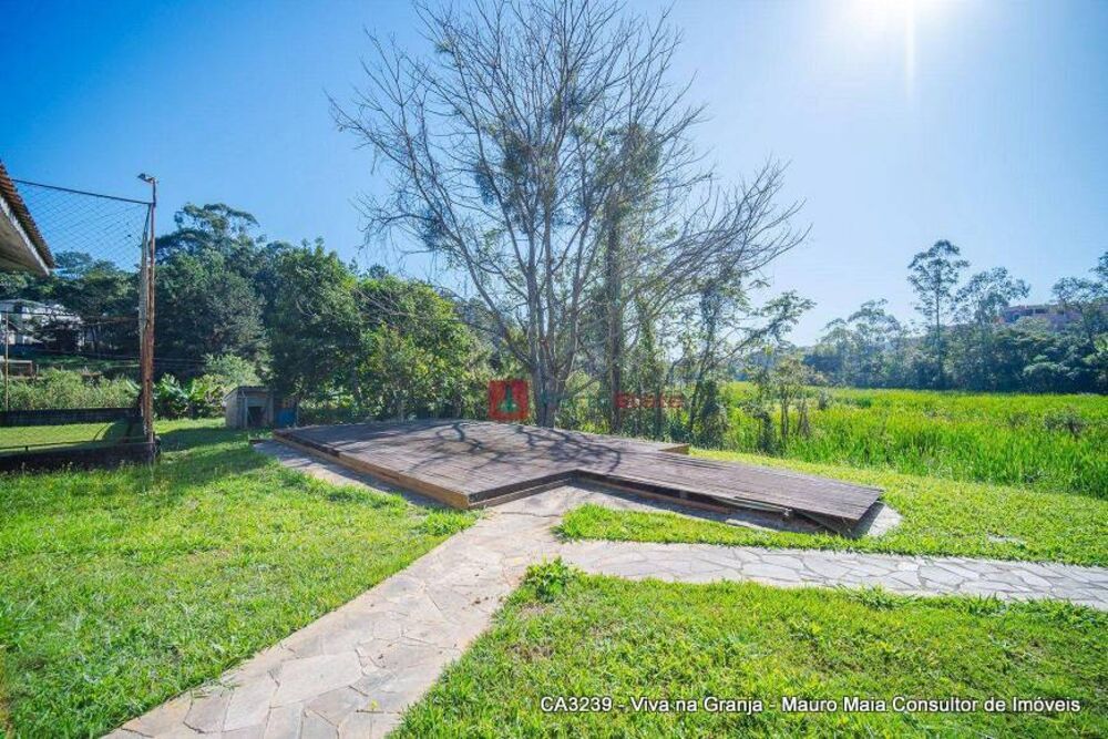 Casa de Condomínio à venda com 4 quartos, 329m² - Foto 2