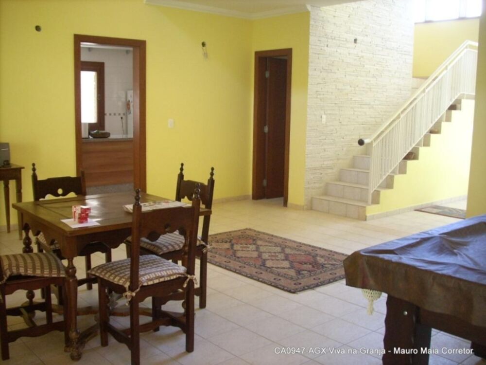 Casa, 3 quartos, 285 m² - Foto 1