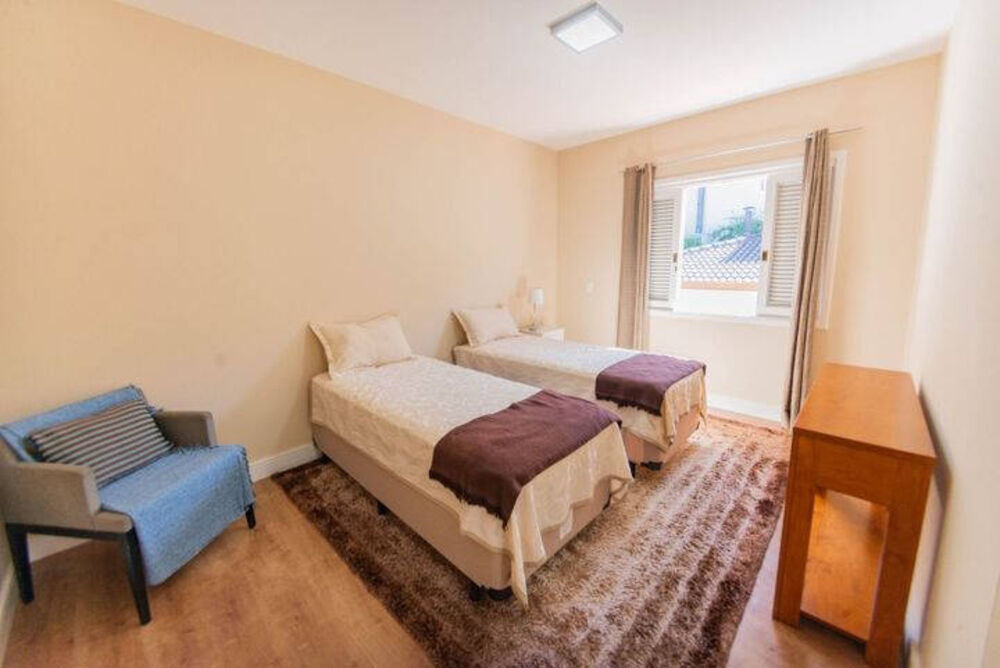 Casa de Condomínio à venda com 3 quartos, 360m² - Foto 3