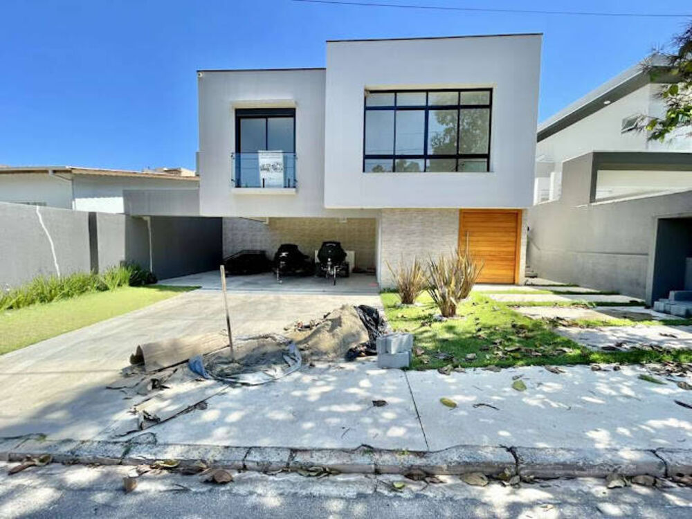Casa de Condomínio à venda com 3 quartos, 239m² - Foto 2