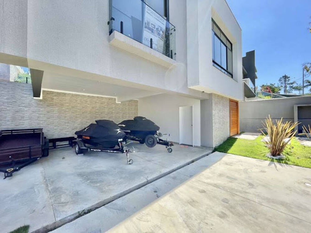 Casa de Condomínio à venda com 3 quartos, 239m² - Foto 4