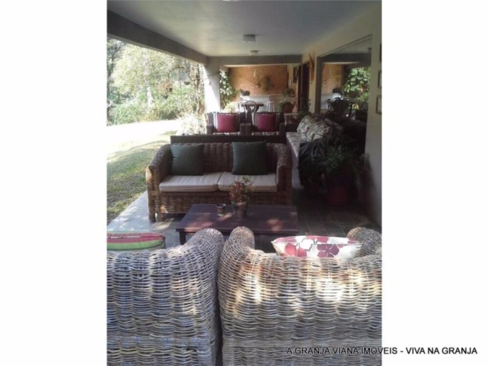 Casa à venda com 4 quartos, 430m² - Foto 1