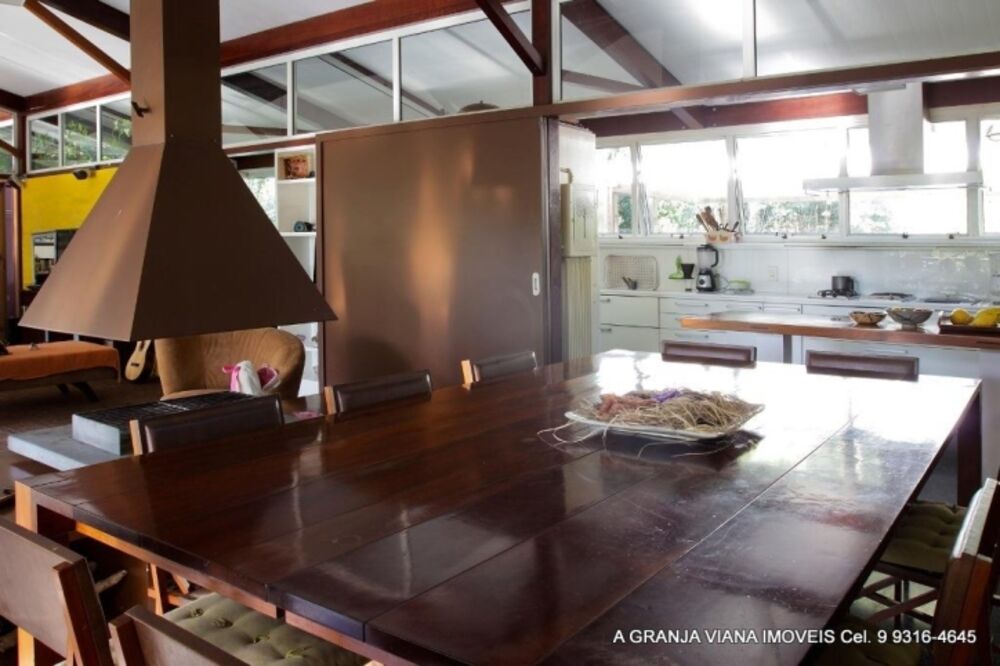 Casa à venda com 3 quartos, 300m² - Foto 4