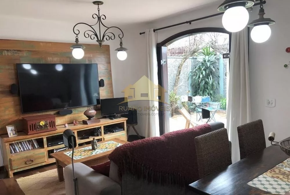Sobrado, 5 quartos, 260 m² - Foto 1