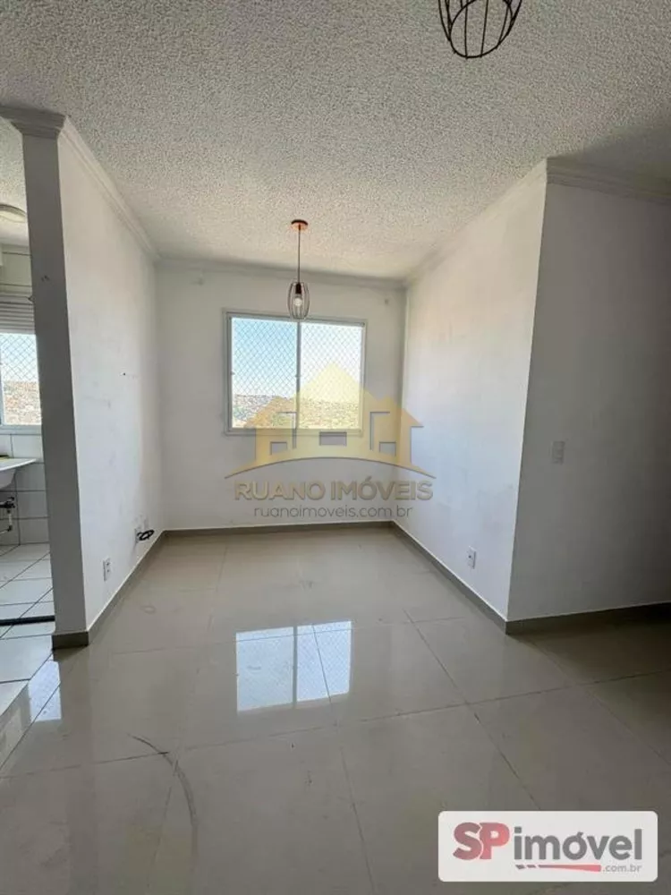 Apartamento à venda com 2 quartos, 46m² - Foto 3