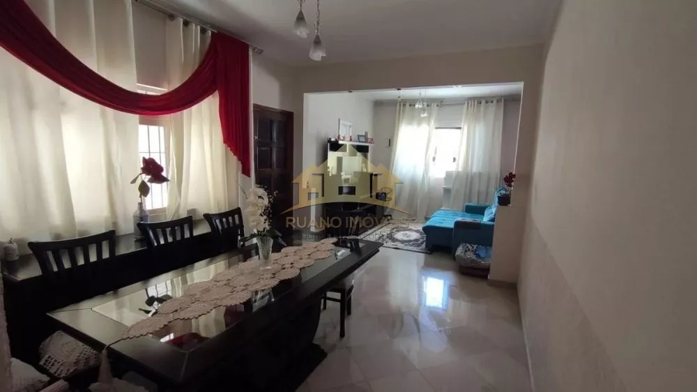 Sobrado à venda com 4 quartos, 144m² - Foto 1