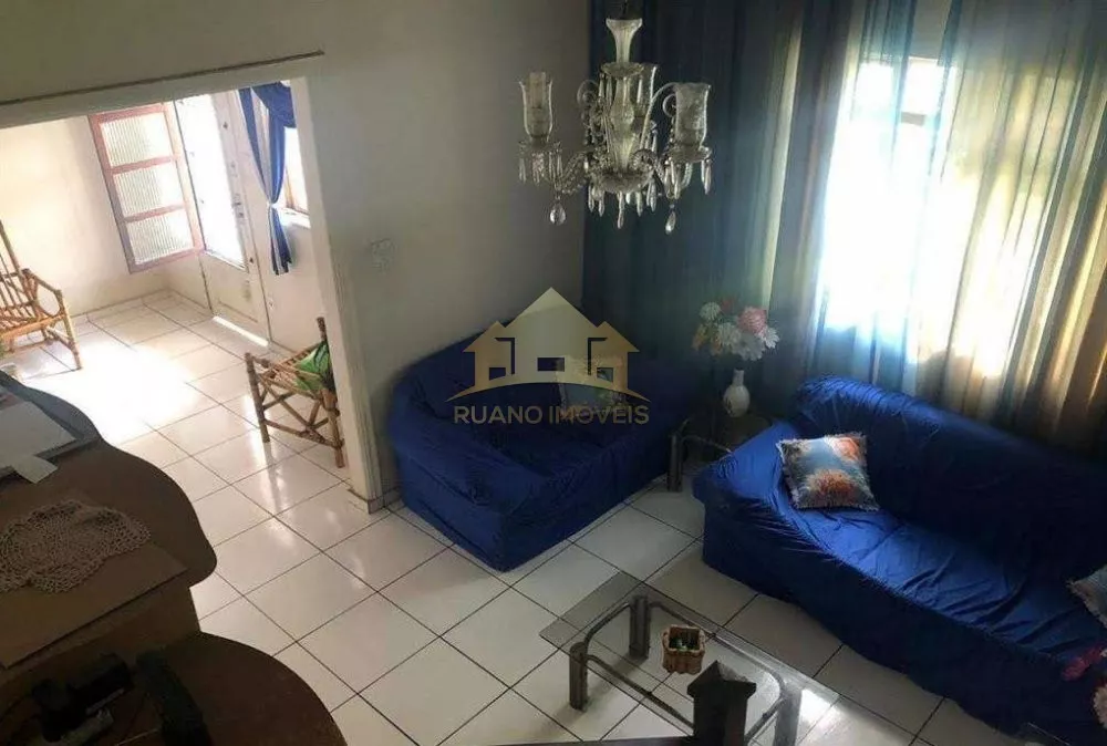 Sobrado à venda com 4 quartos, 275m² - Foto 1