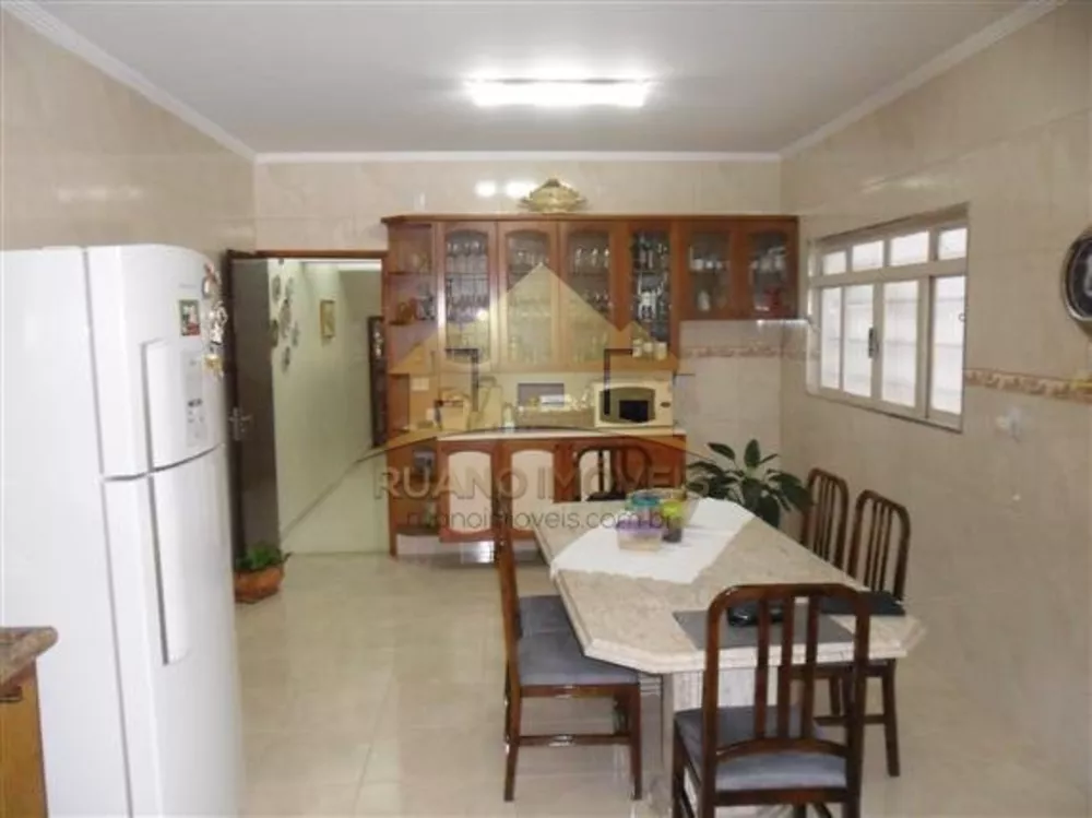 Sobrado à venda com 4 quartos, 300m² - Foto 6