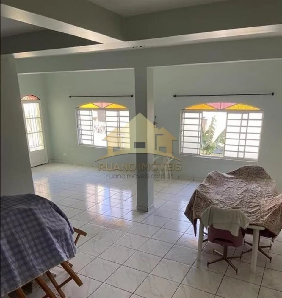 Sobrado à venda com 3 quartos, 300m² - Foto 2