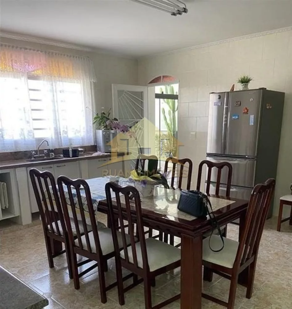 Sobrado à venda com 3 quartos, 300m² - Foto 4