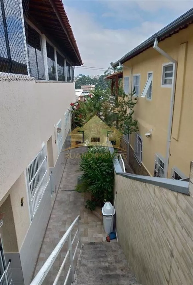 Sobrado à venda com 3 quartos, 120m² - Foto 2