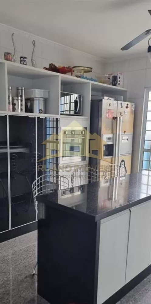 Sobrado à venda com 3 quartos, 197m² - Foto 4