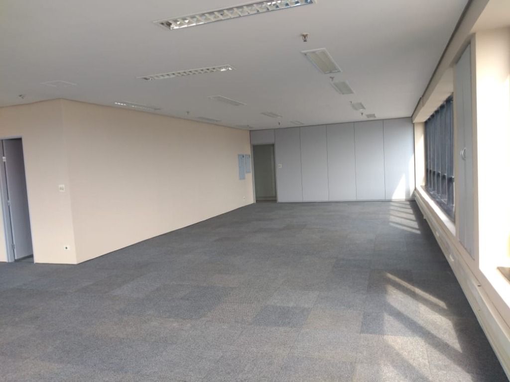 Conjunto Comercial-Sala para alugar com 1 quarto, 400m² - Foto 13