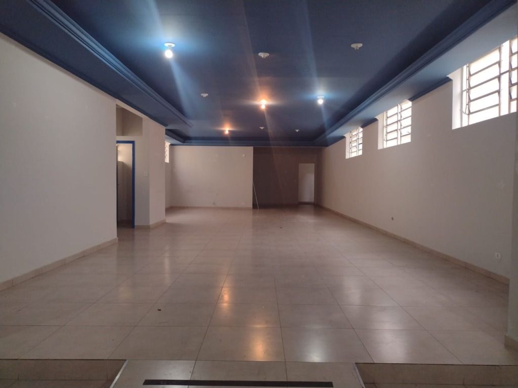 Loja-Salão para alugar, 180m² - Foto 11