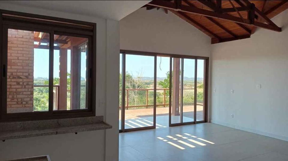 Casa à venda com 2 quartos, 150m² - Foto 11