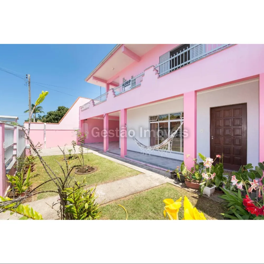 Casa, 4 quartos, 231 m² - Foto 1