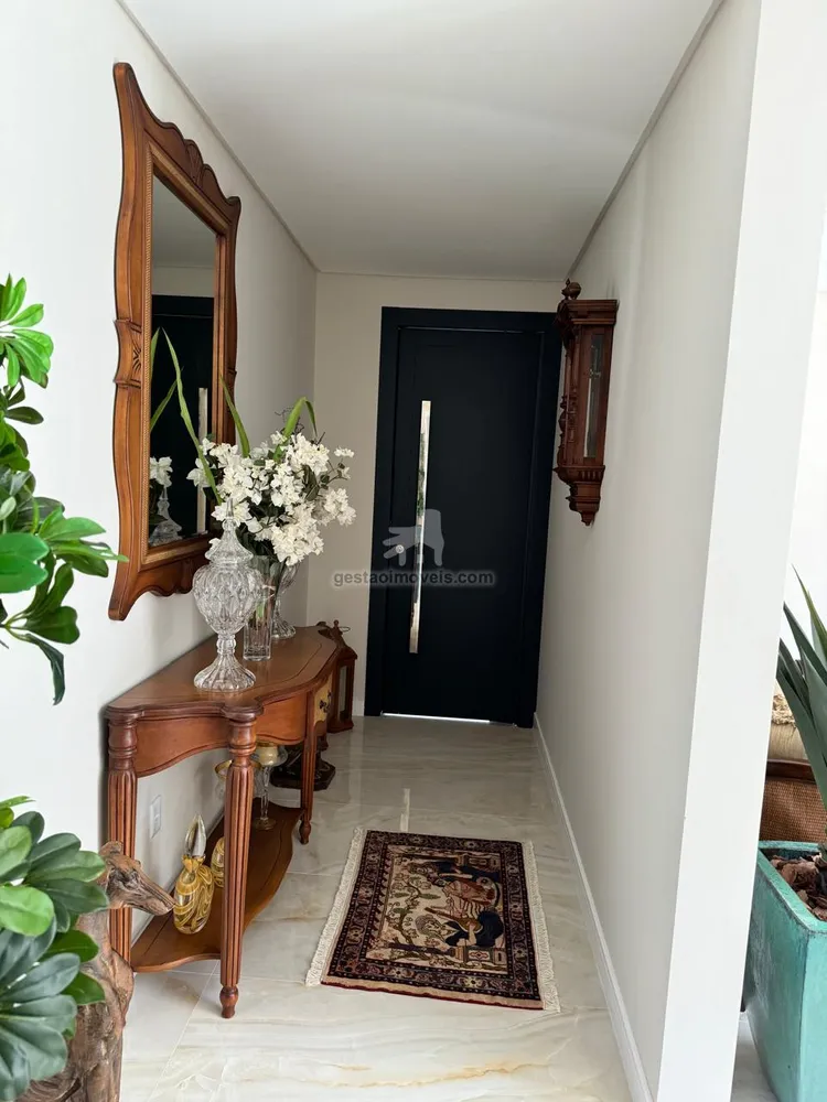 Casa, 3 quartos, 252 m² - Foto 2
