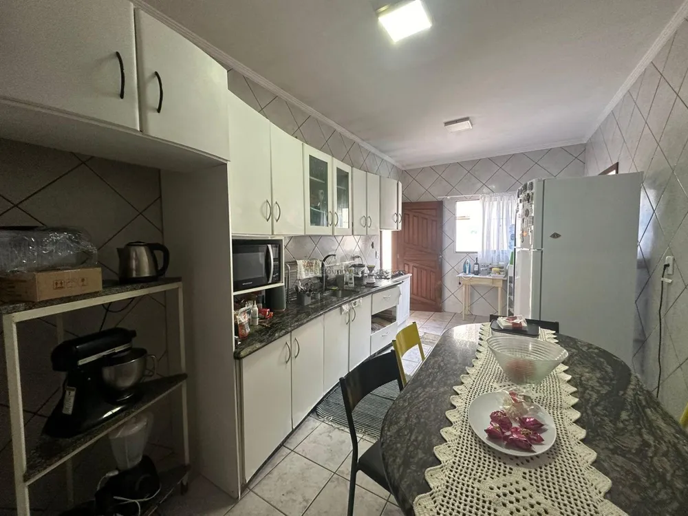 Casa, 3 quartos, 133 m² - Foto 2